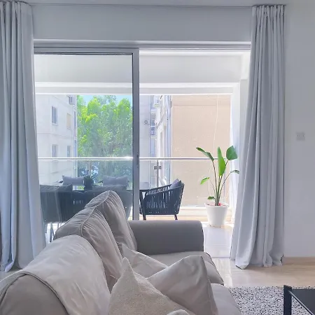 Phaedrus Living: Sea View Flat Kyma * 利马索尔